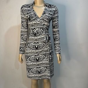 Diane von Furstenberg Dress Black White New Jeanne Two Silk Jersey Wrap Size 4